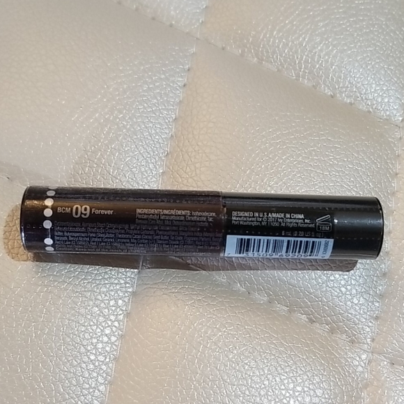 Broadway Colors Buttery MATTE Lip Cream - Picture 4 of 4